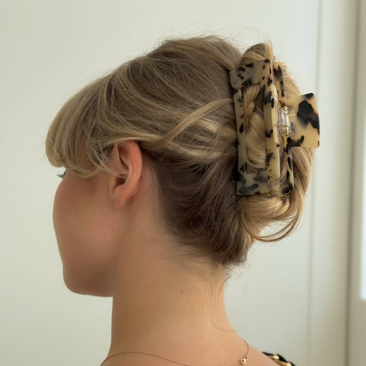 Ecofriendly Acetate Large Claw - Tortoise - Whim BTQ
