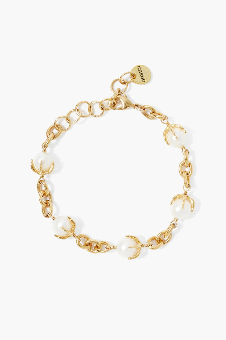 Chan Luu Lark Chain Bracelet in White Pearl