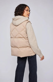 Gentle Fawn Billie Vest in Camel Tan