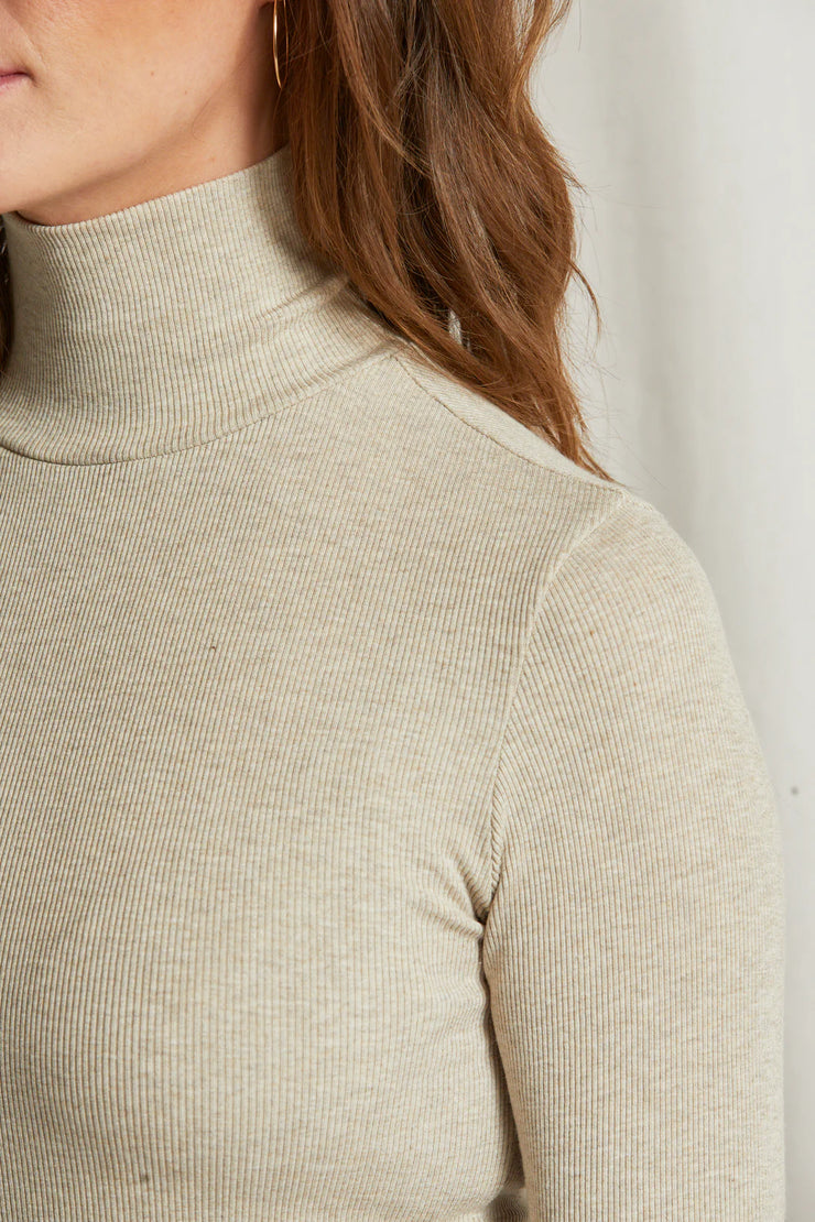 Perfectwhitetee Hayden Turtleneck in Heather Oatmeal