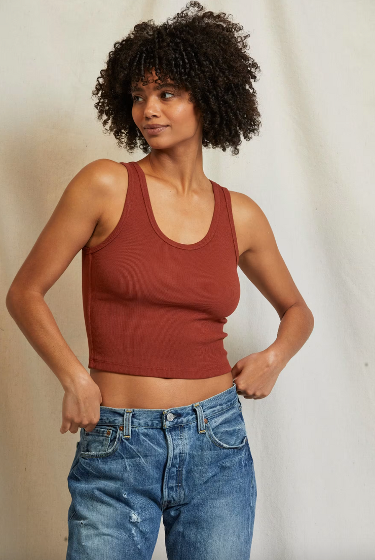 perfectwhitetee Blondie Tank in Russet