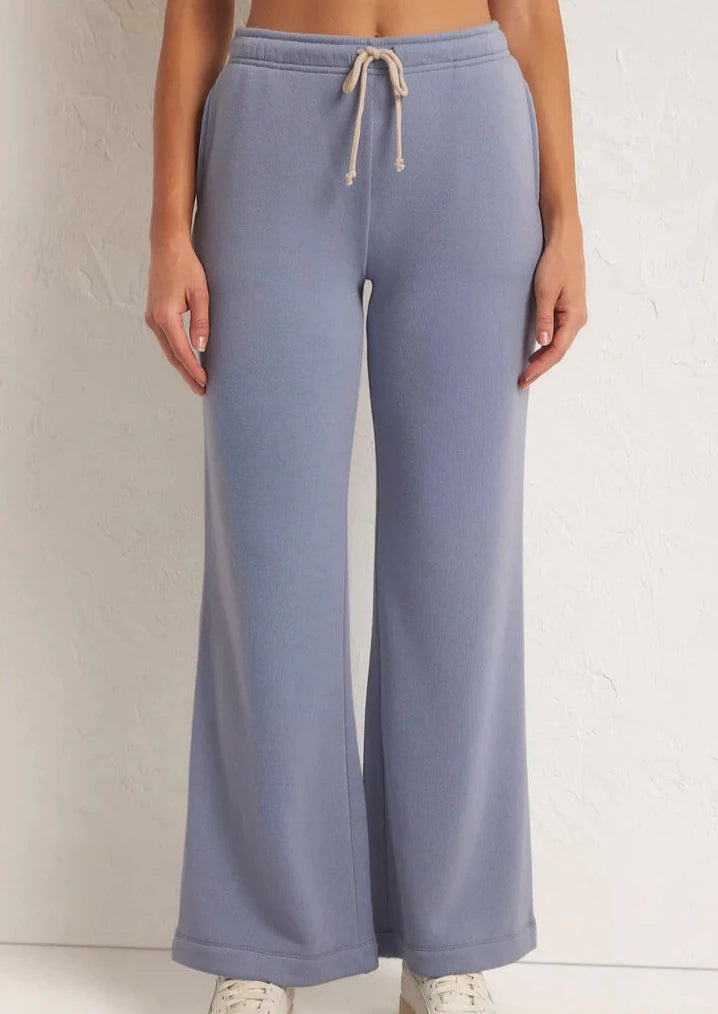Z Supply Feeling The Moment Sweatpant in Stormy - Whim BTQ